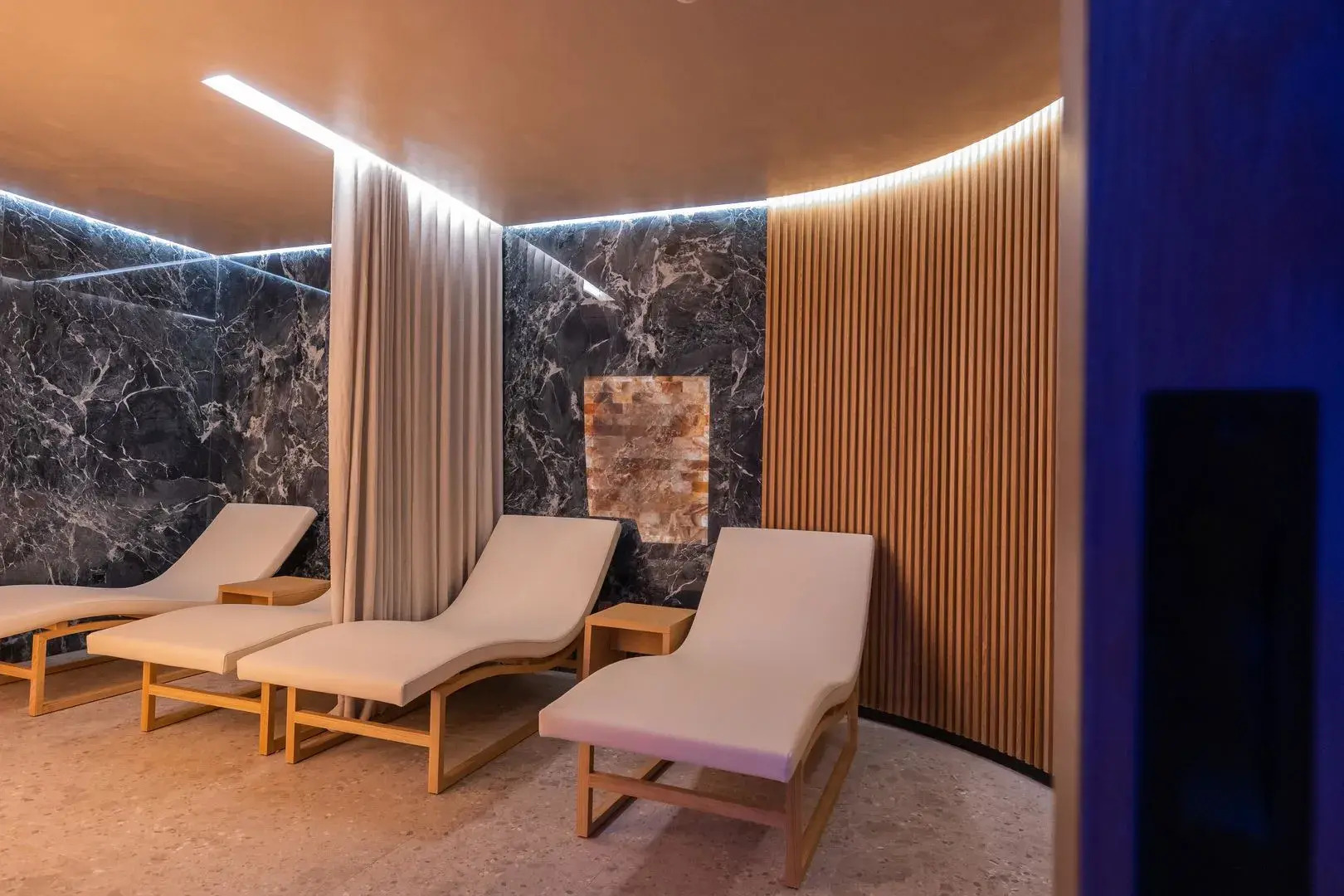 Unique Blue! Resort and Villas Adults Only