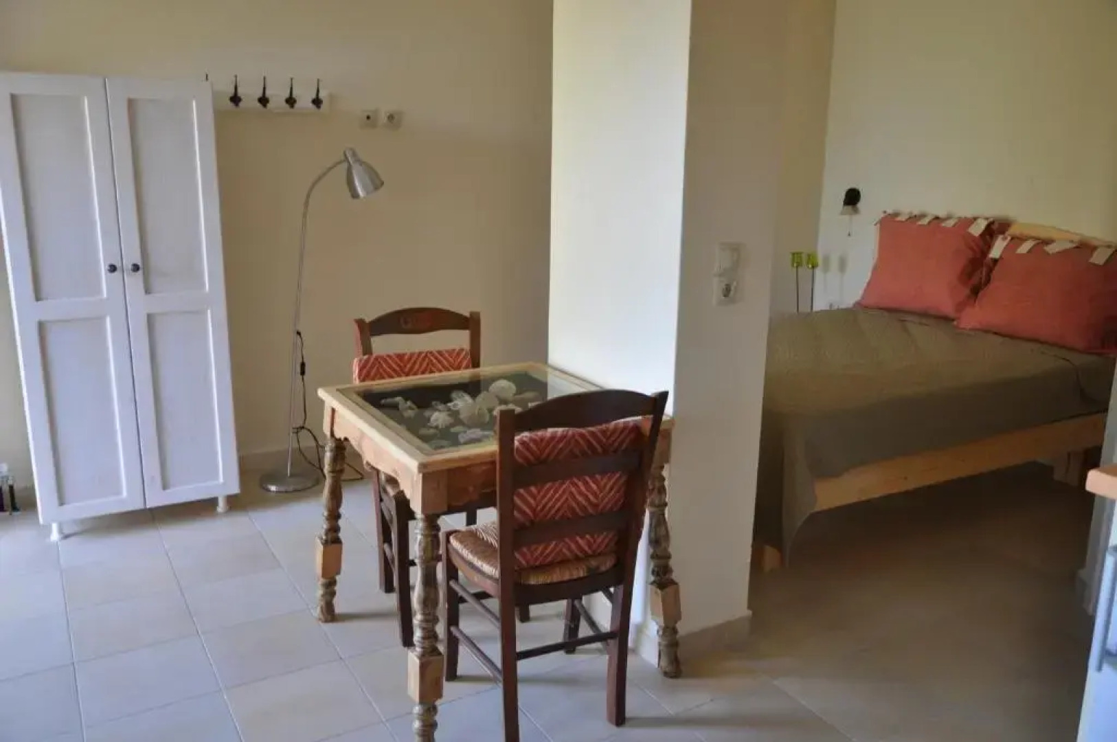 Studio appartments near the sea