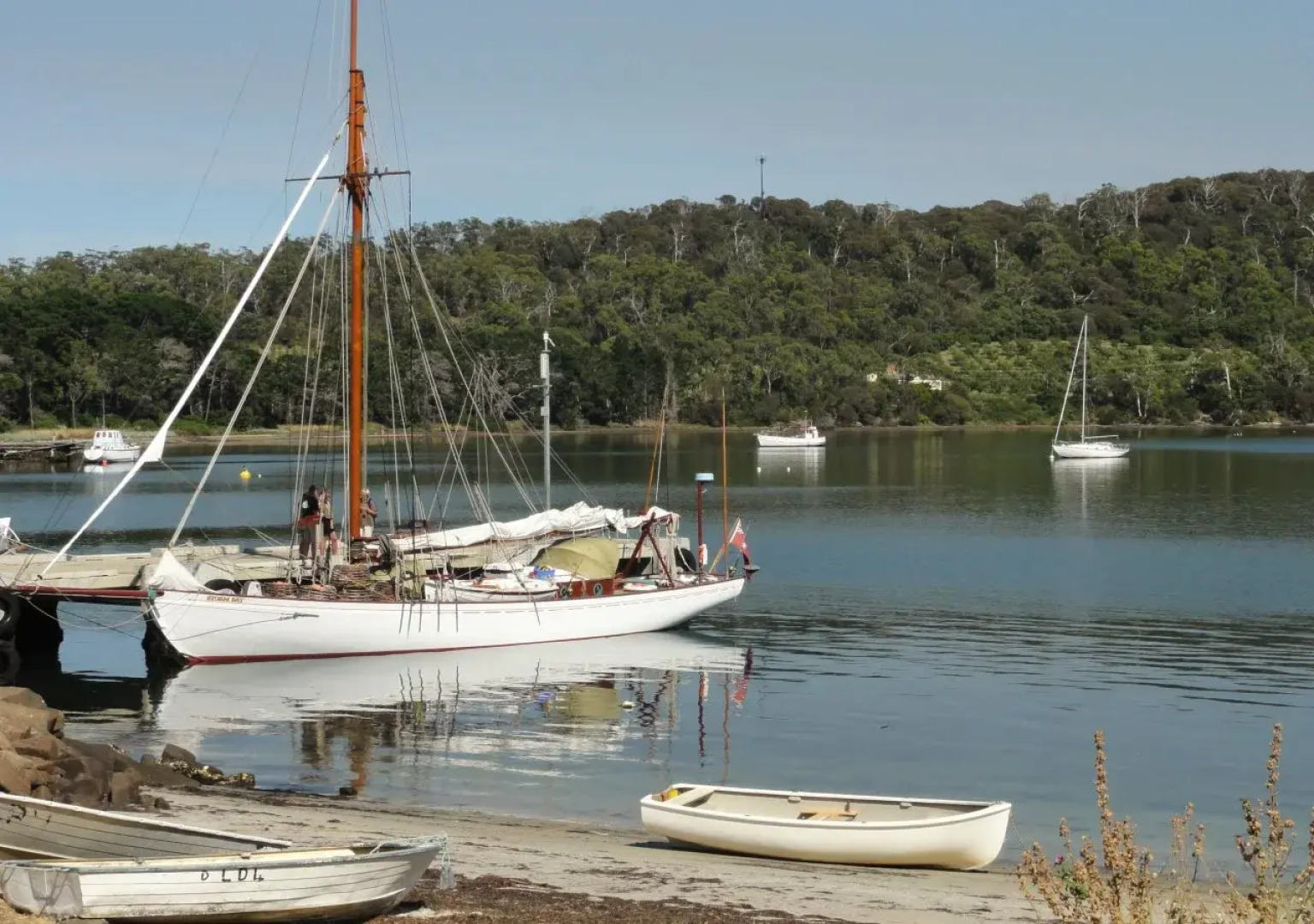 Storm Bay Guest House & Cottage