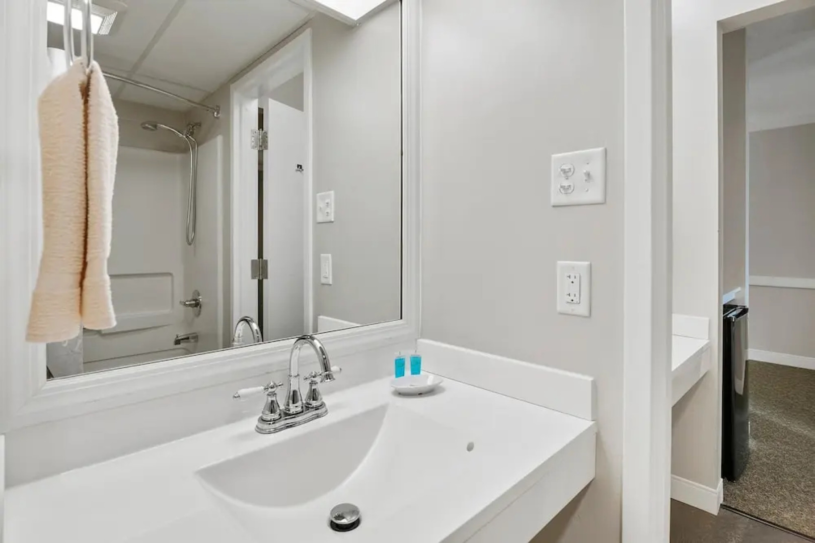 Top Floor Deluxe Suite Bay View