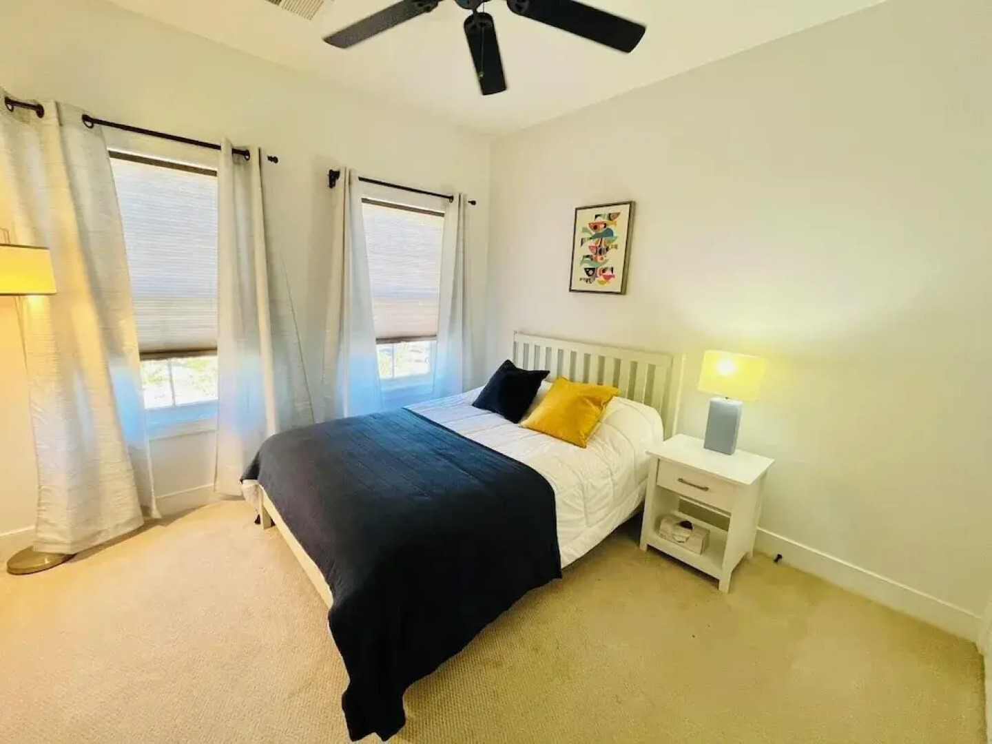 Catalina Circle 21307