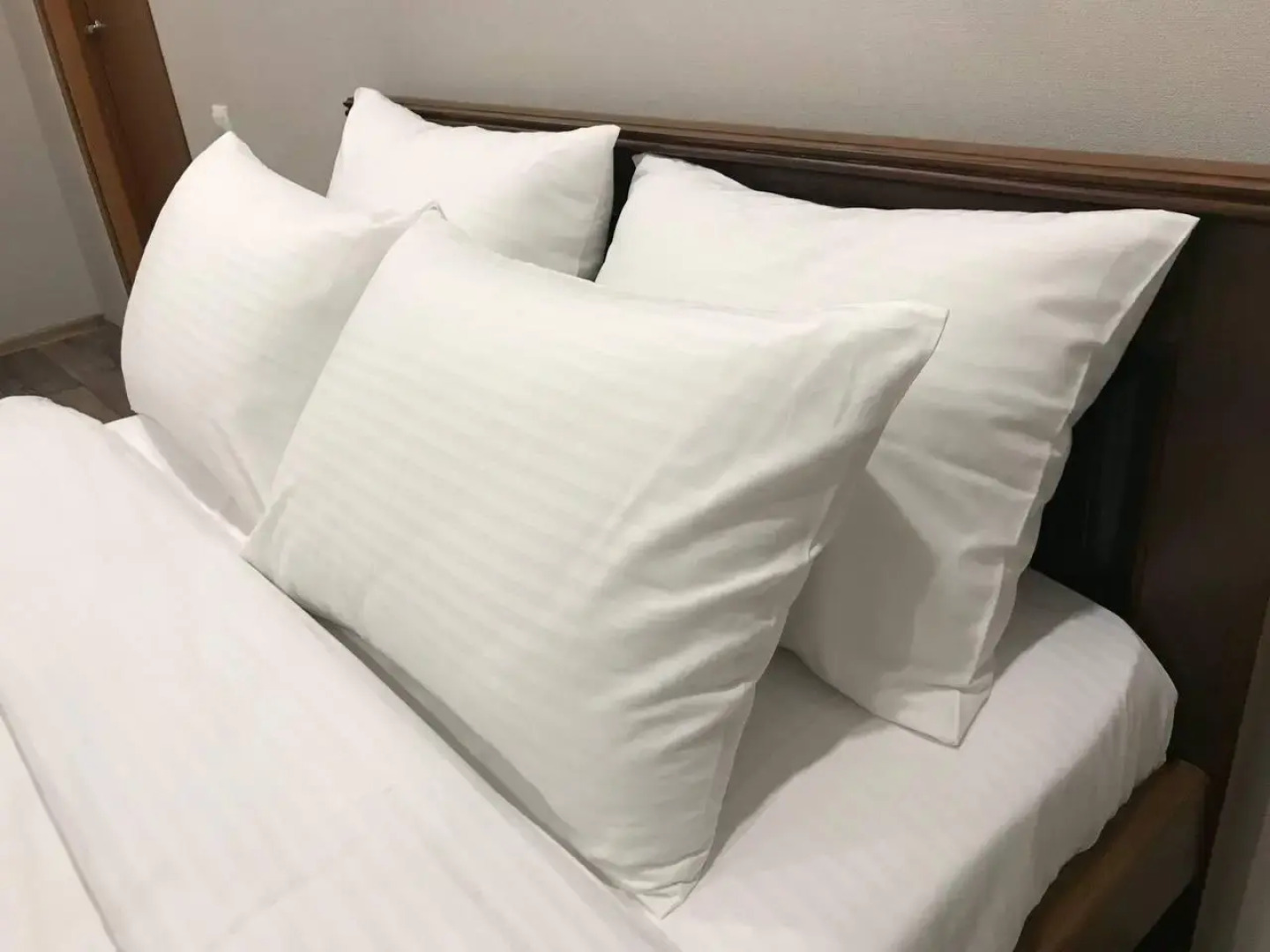 Home Hotel (Хоум Отель) на улице Жолтовоского 2