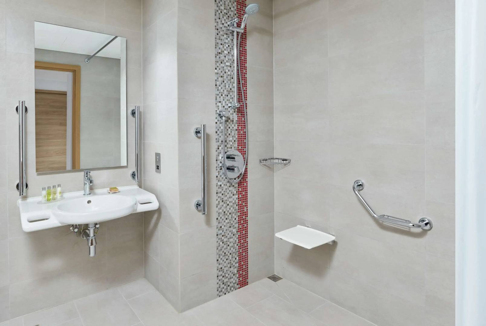 Отель Hilton Garden Inn Muscat Al Khuwair