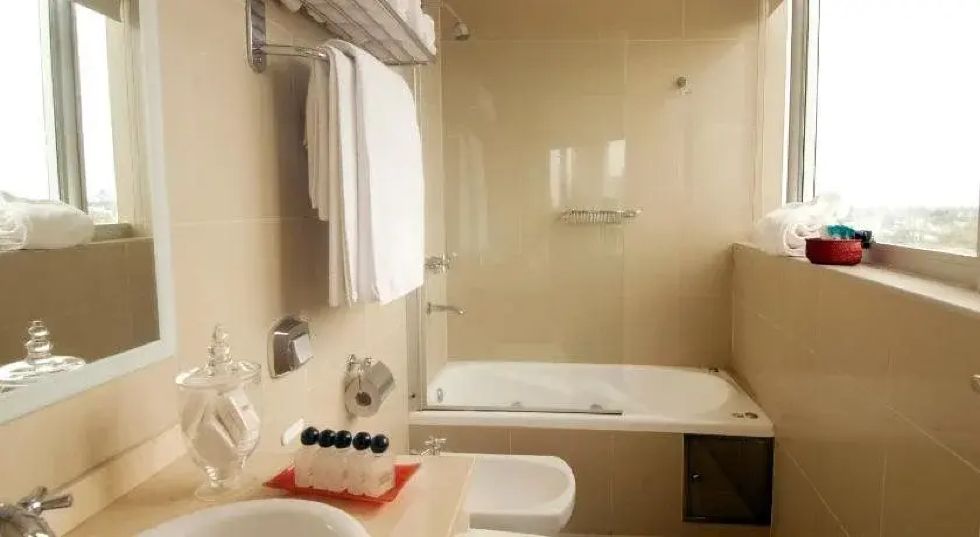 Plaza Suites Campana