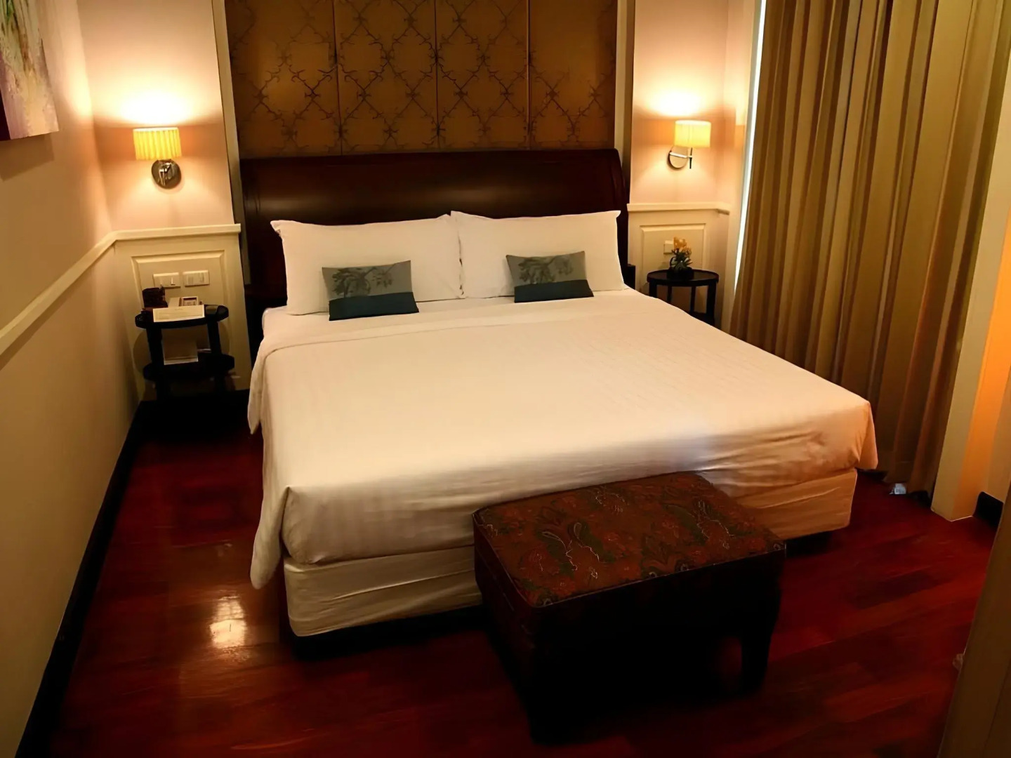 Aurum The River Place