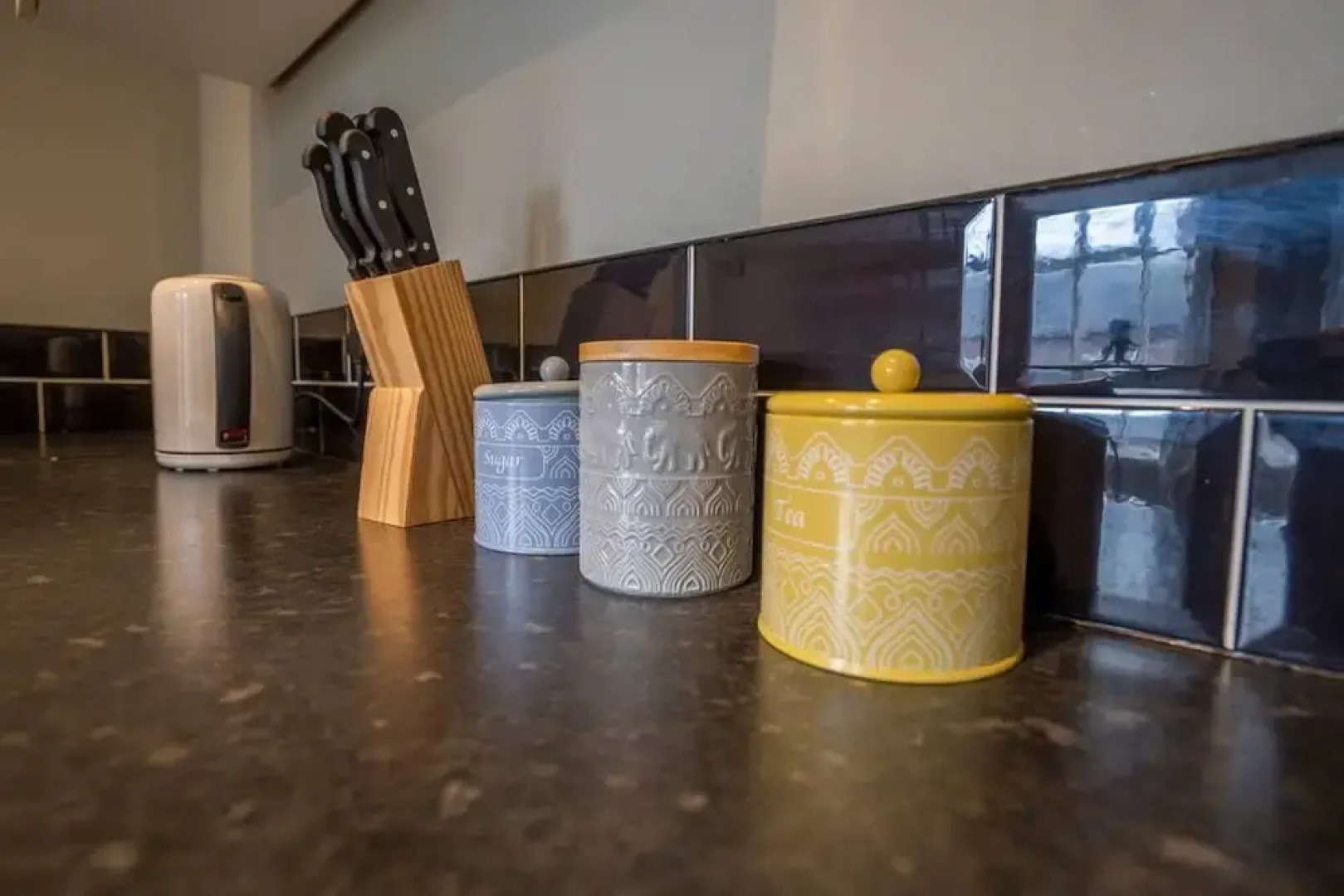 2 Bed-town Centre-free Parking