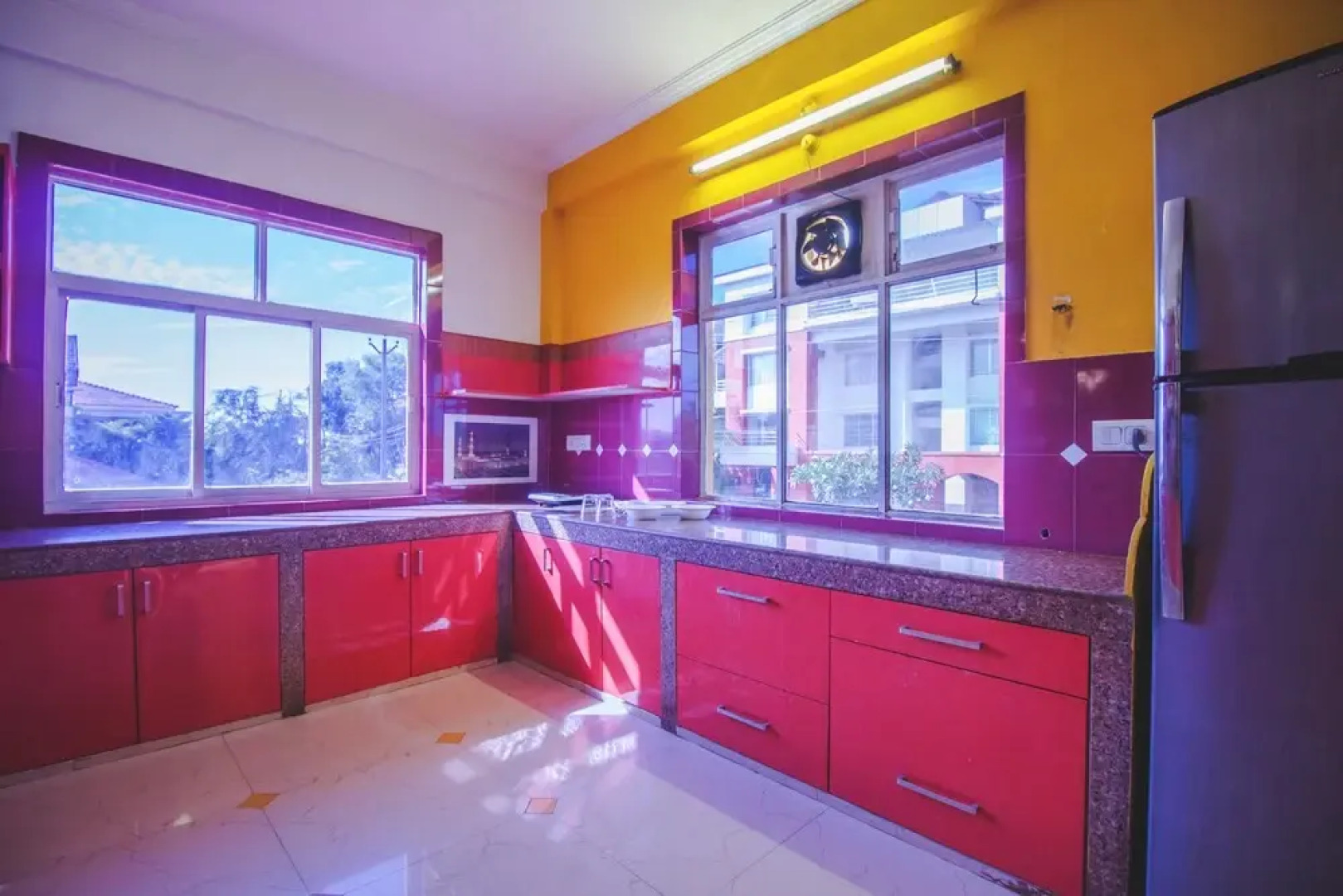 OYO 18739 Home Spacious 2BHK Sangolda