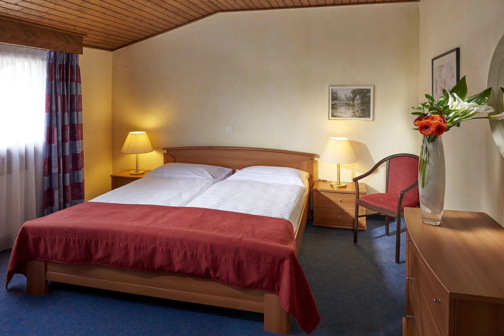 Victoria Hotel & Residence