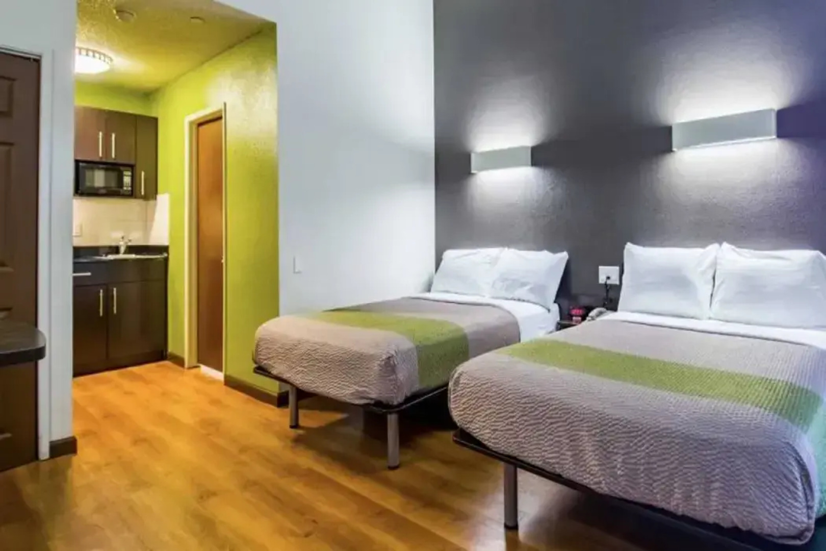 Studio 6 Cypress, CA