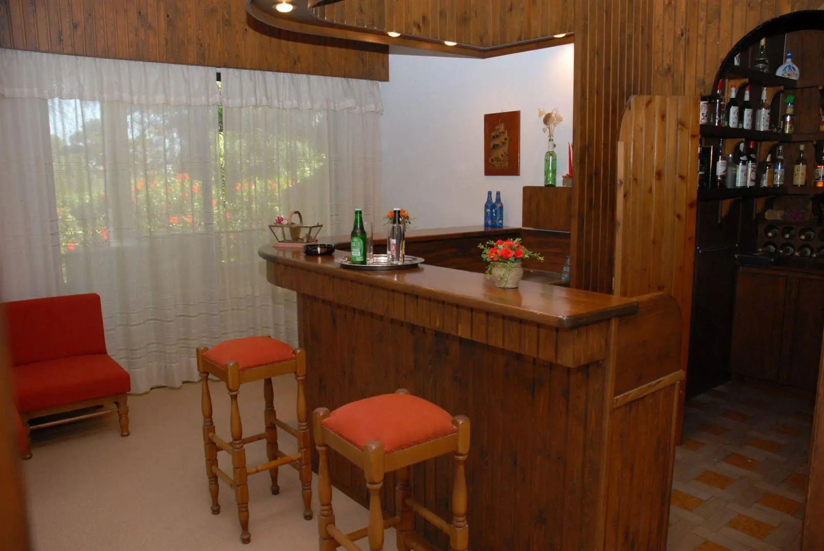 Niki Hotel Apartments