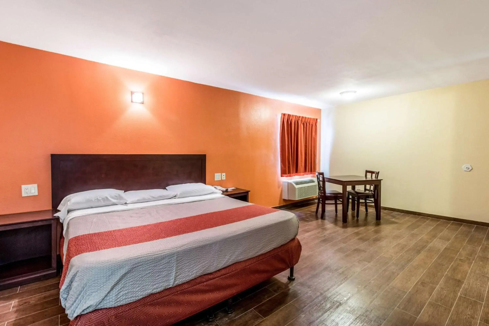 Motel 6 Blythe, CA - South