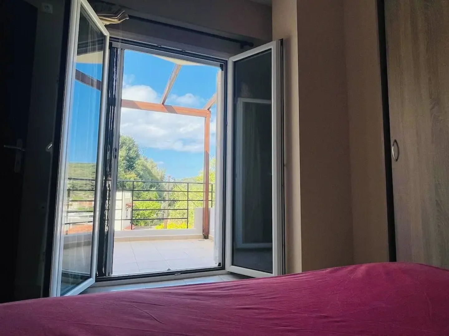 La Casa - Cozy House, 5min Drive To Beach