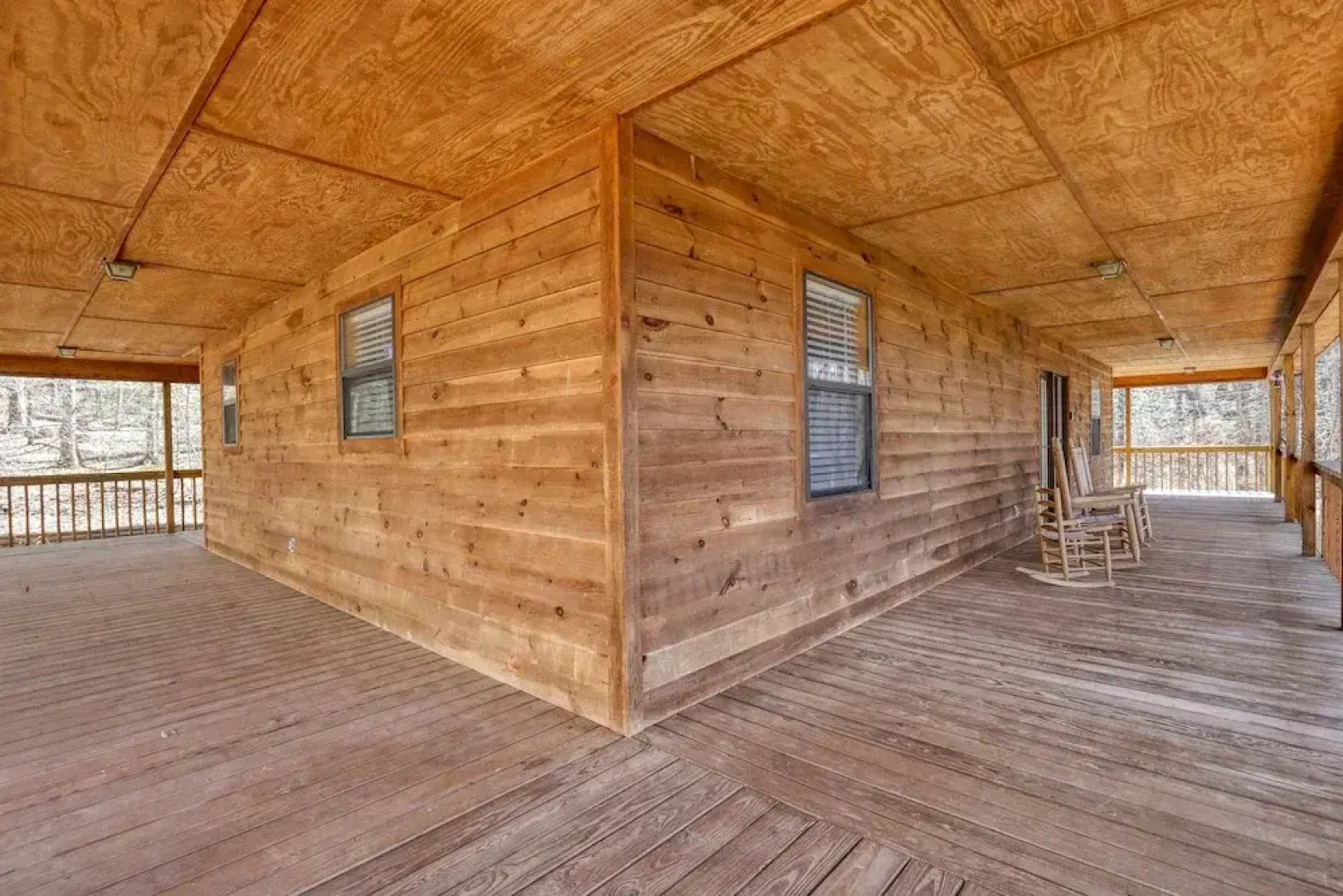 Into the Wild - 2 Bedrooms, 3 Baths, Sleeps 6 Home by RedAwning