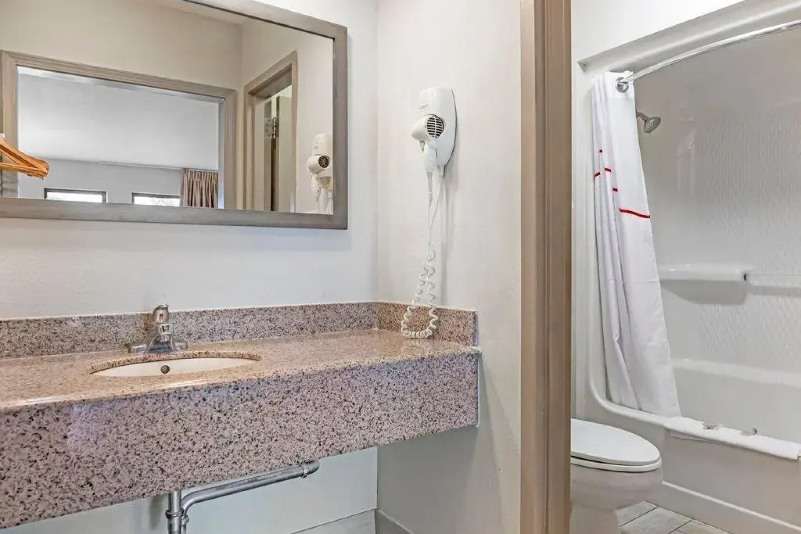 Red Roof Inn Bowling Green