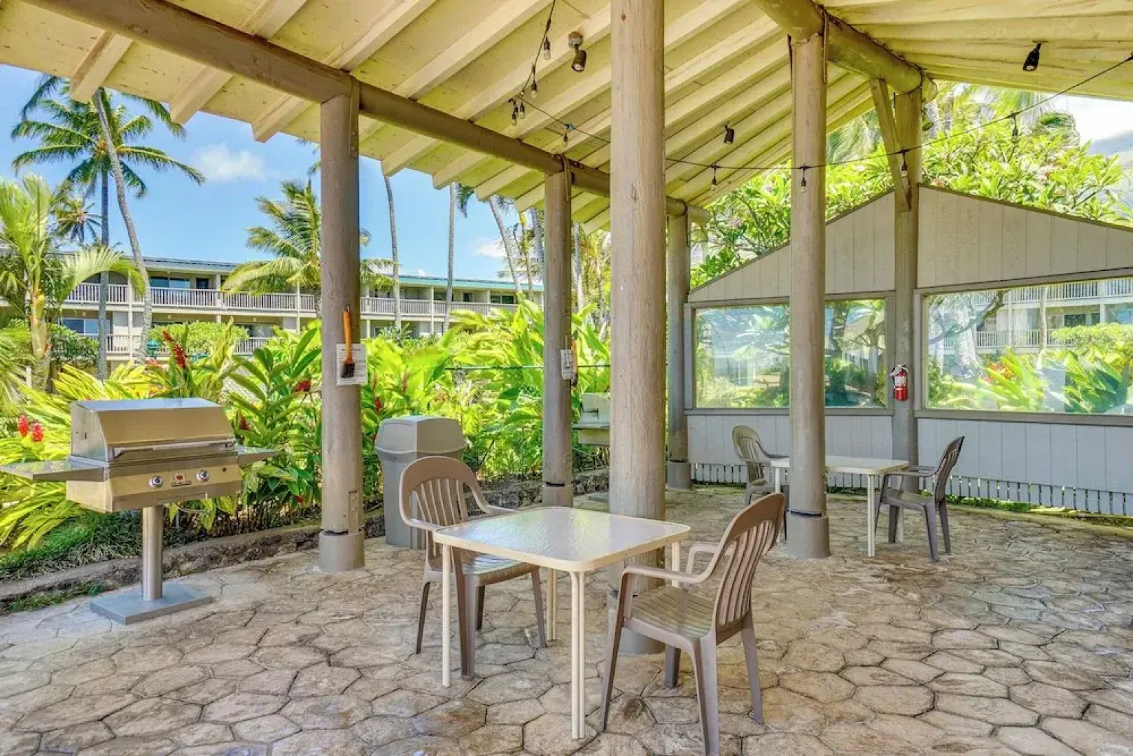 Kaunakakai Condo w/ Private Lanai & Ocean Views!