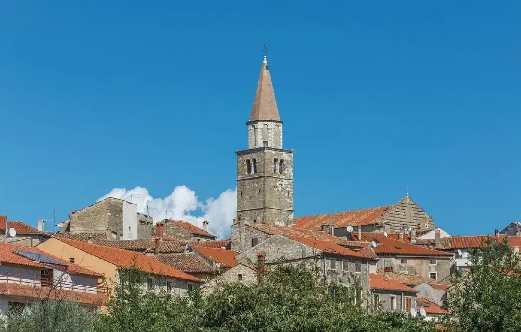 Nice Home in Buje With Wifi and 3 Bedrooms