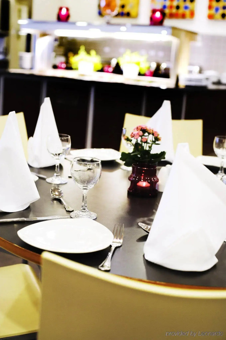 Vander House Apartments