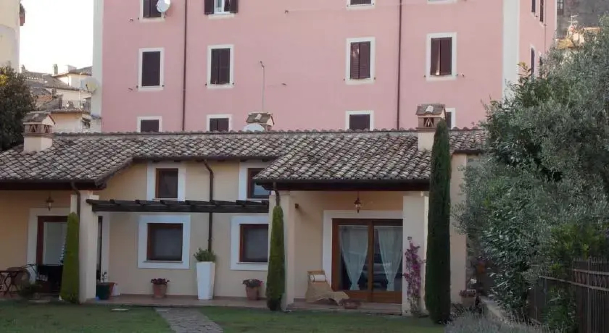 Bella di Casa Garden