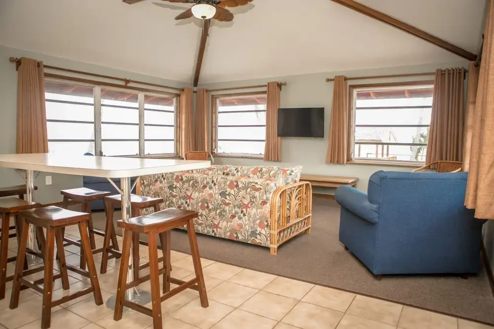 Ragged Edge Resort & Marina