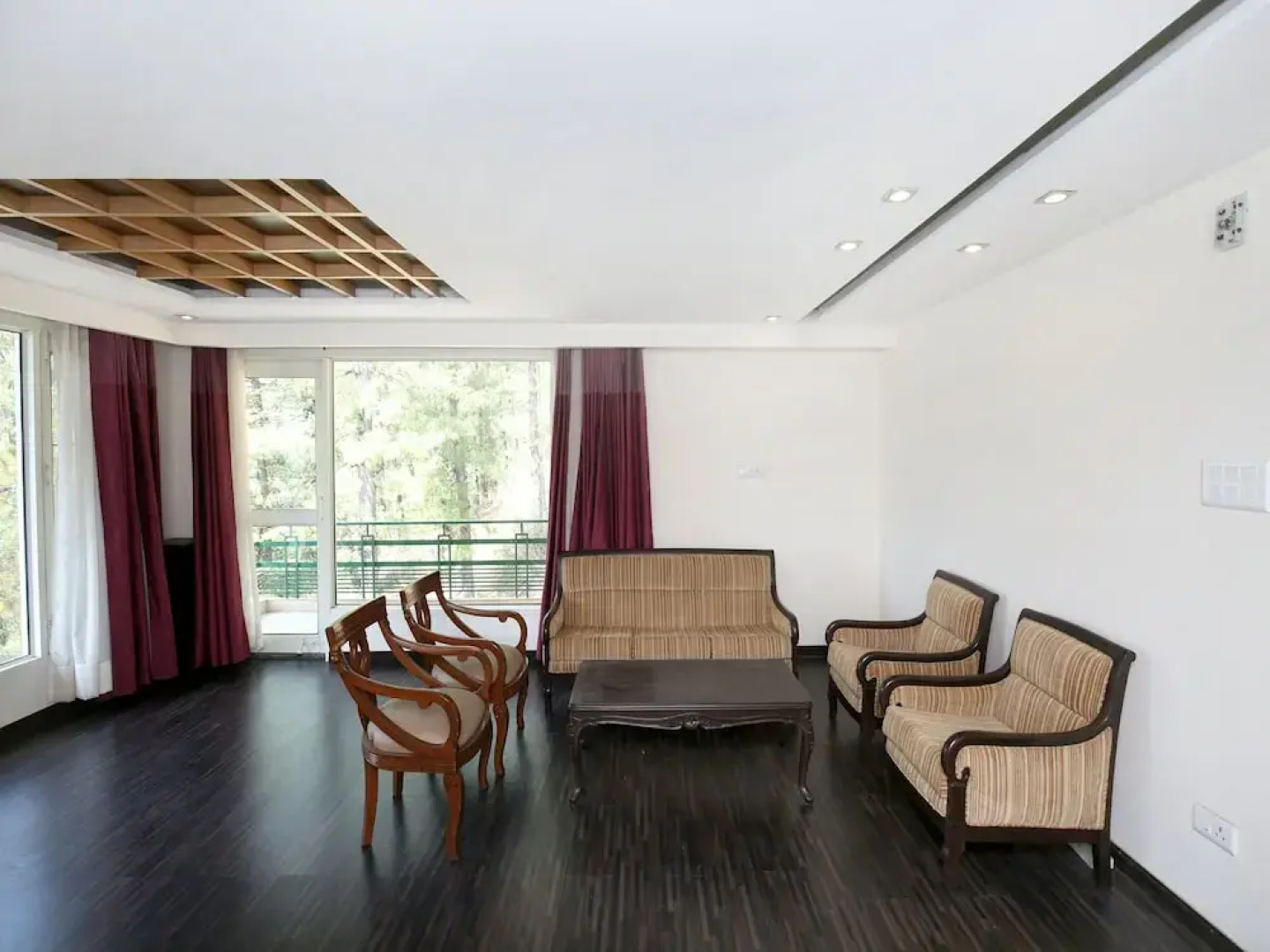 OYO 12878 Home 3BHK Mashobara Valley