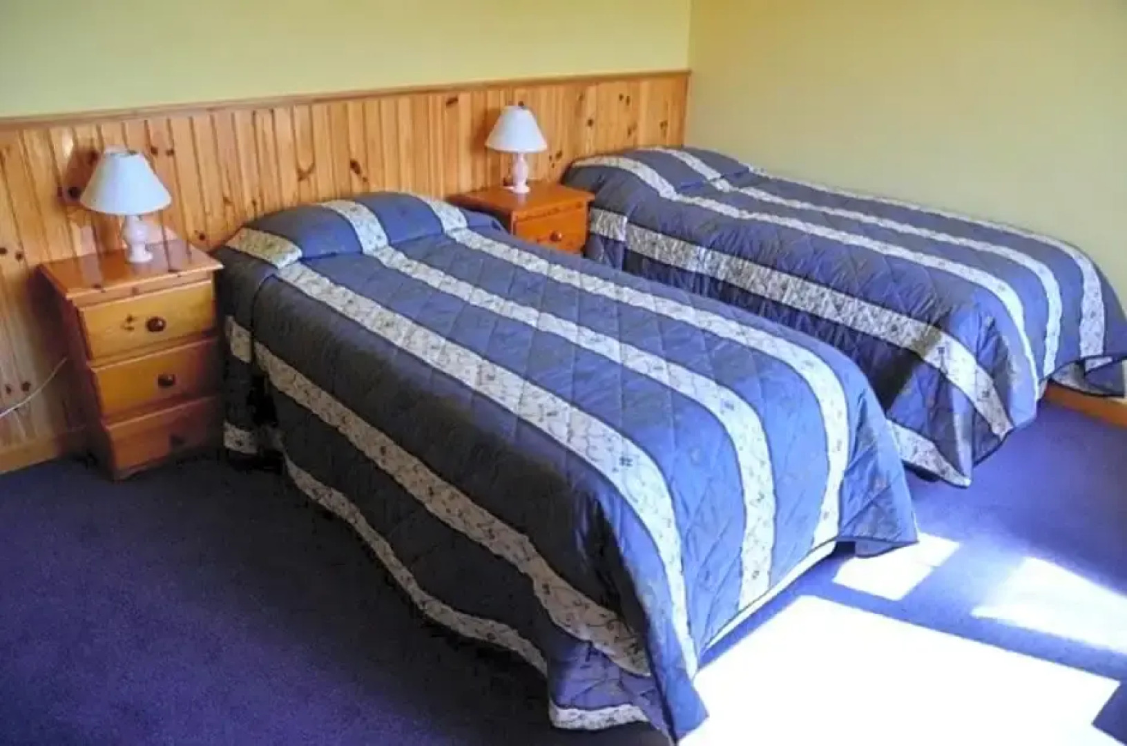 DeCourceys Hazelbrook Farmhouse BB