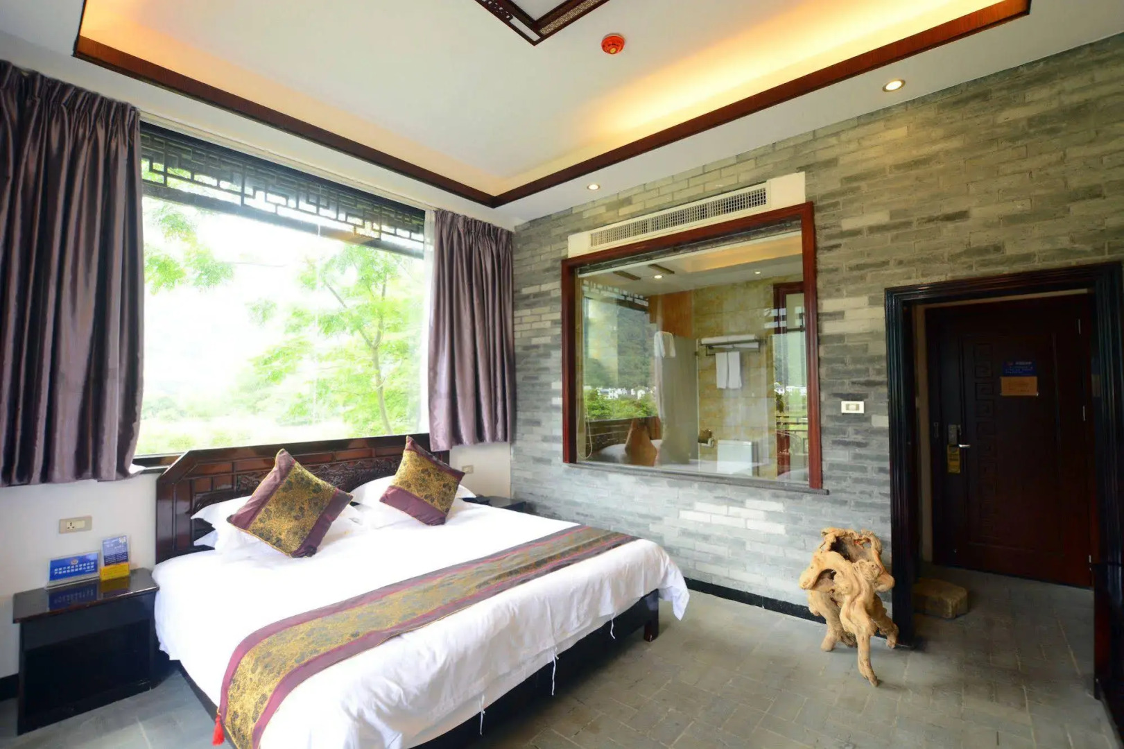 Yangshuo Eden Garden Hotel