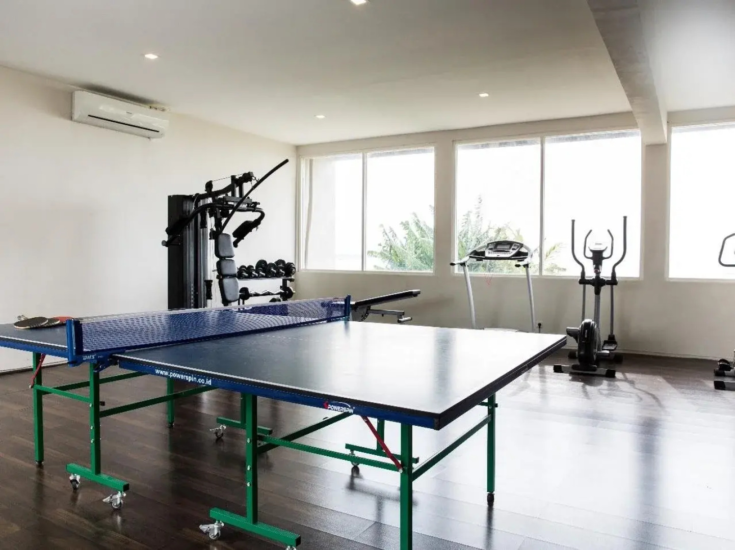 D'Season Premiere Hotel