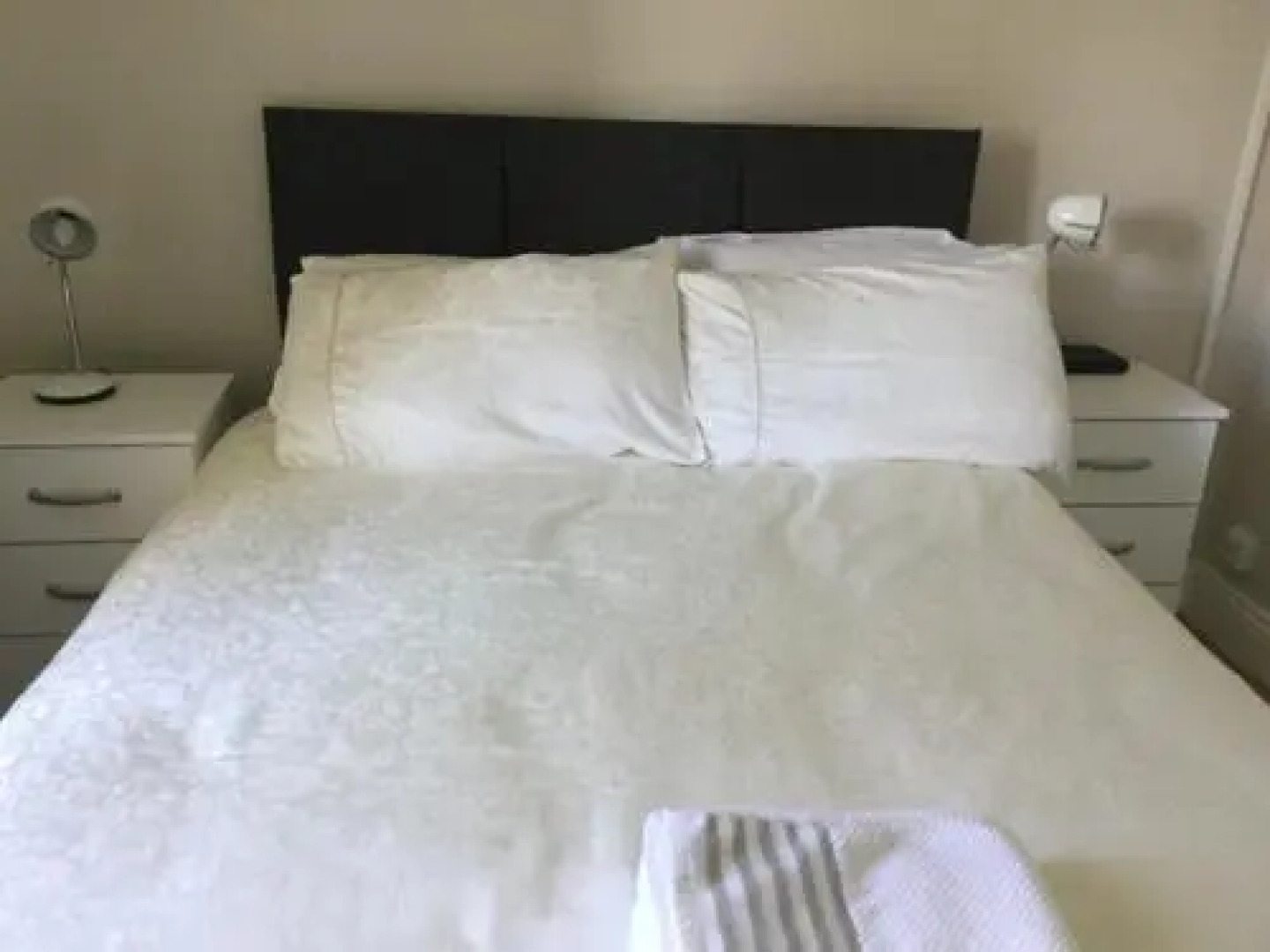 Adare Luxury Riverside Apartment