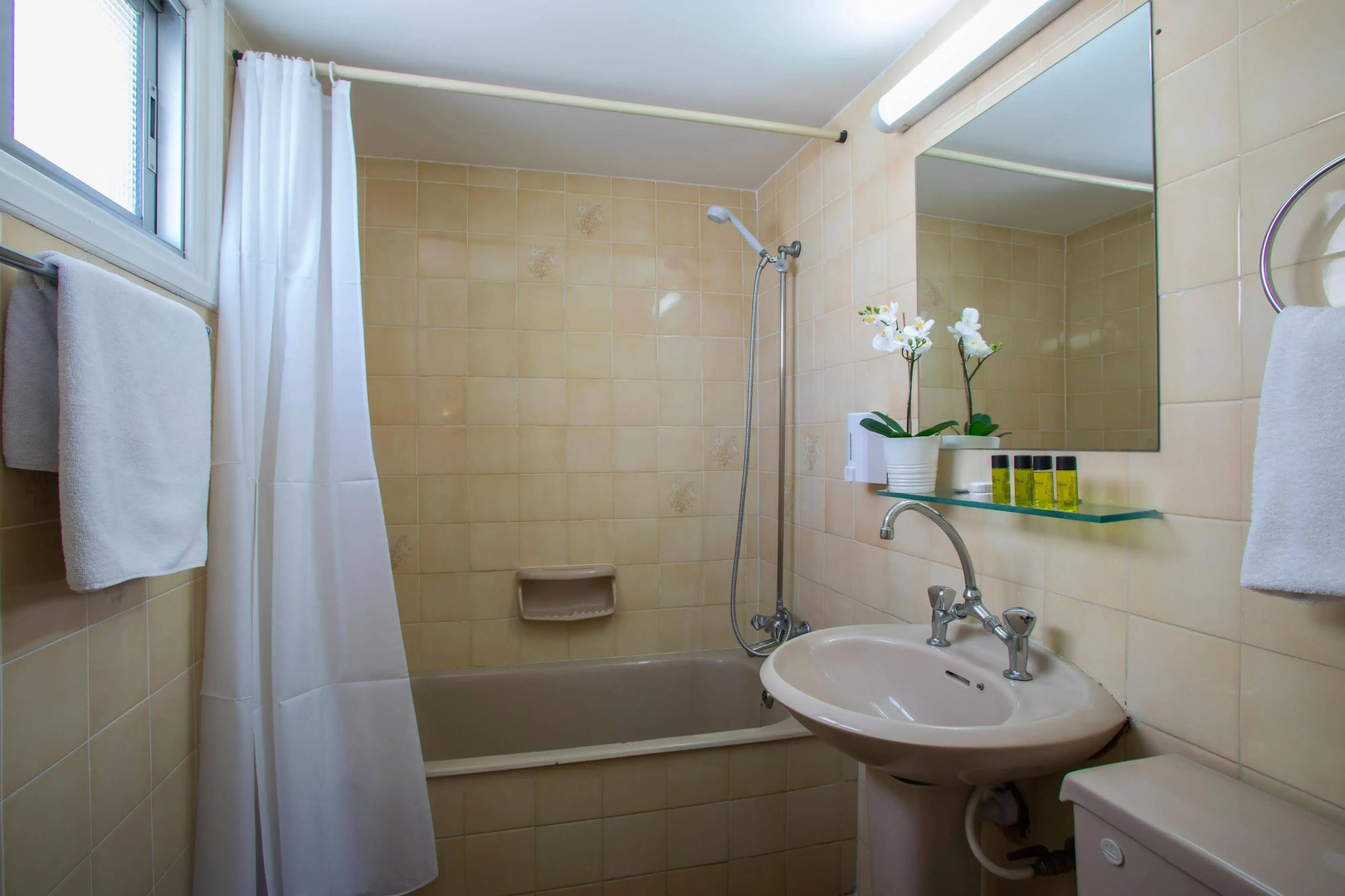 Costantiana Beach Hotel Apartments