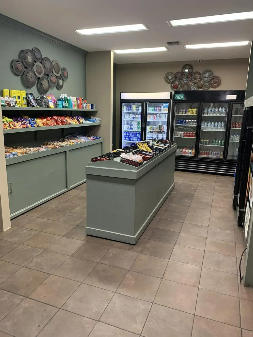 Family Garden Inn & Suites