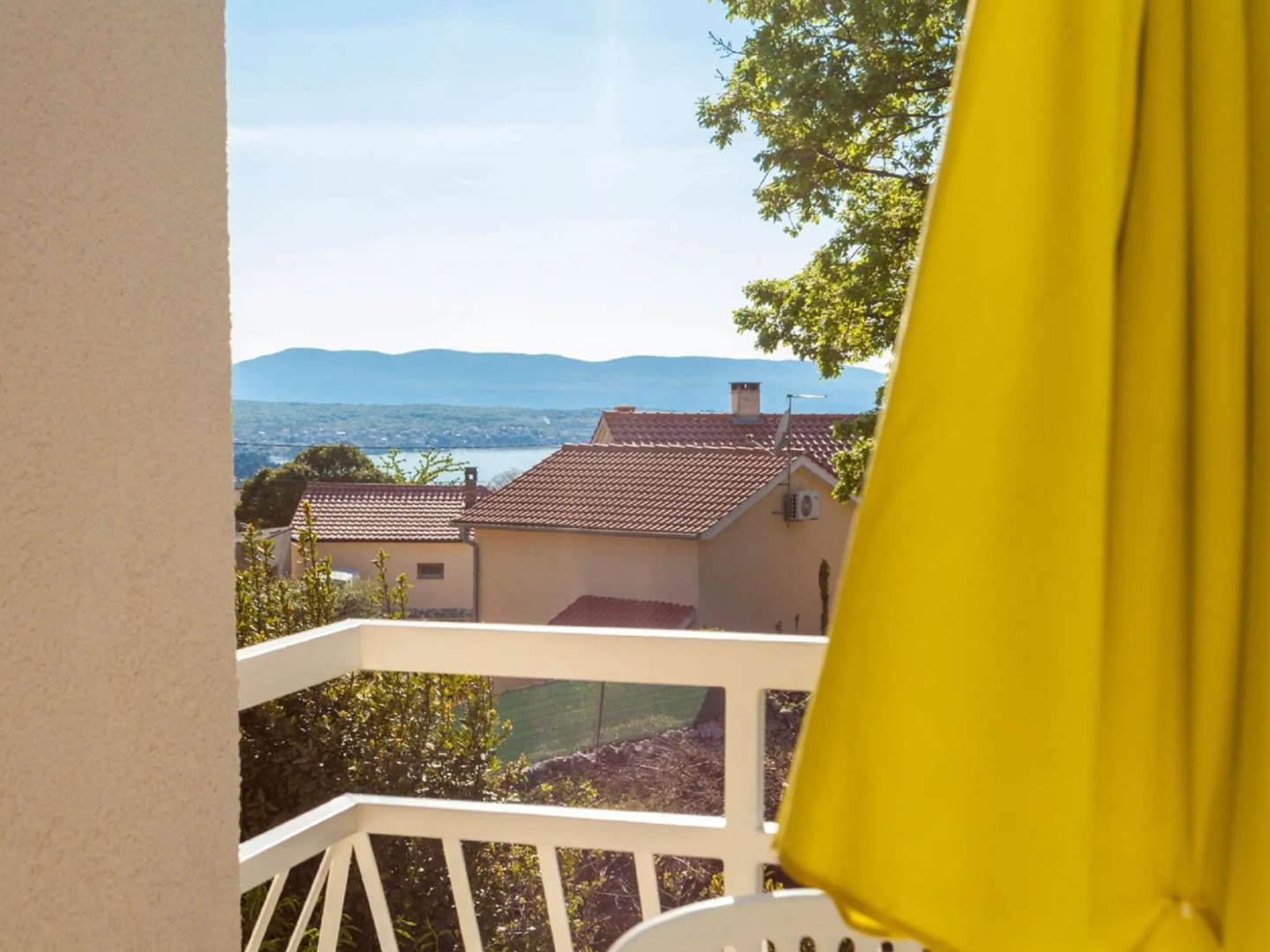 Apartment in Sveti Vid Near the Adriatic