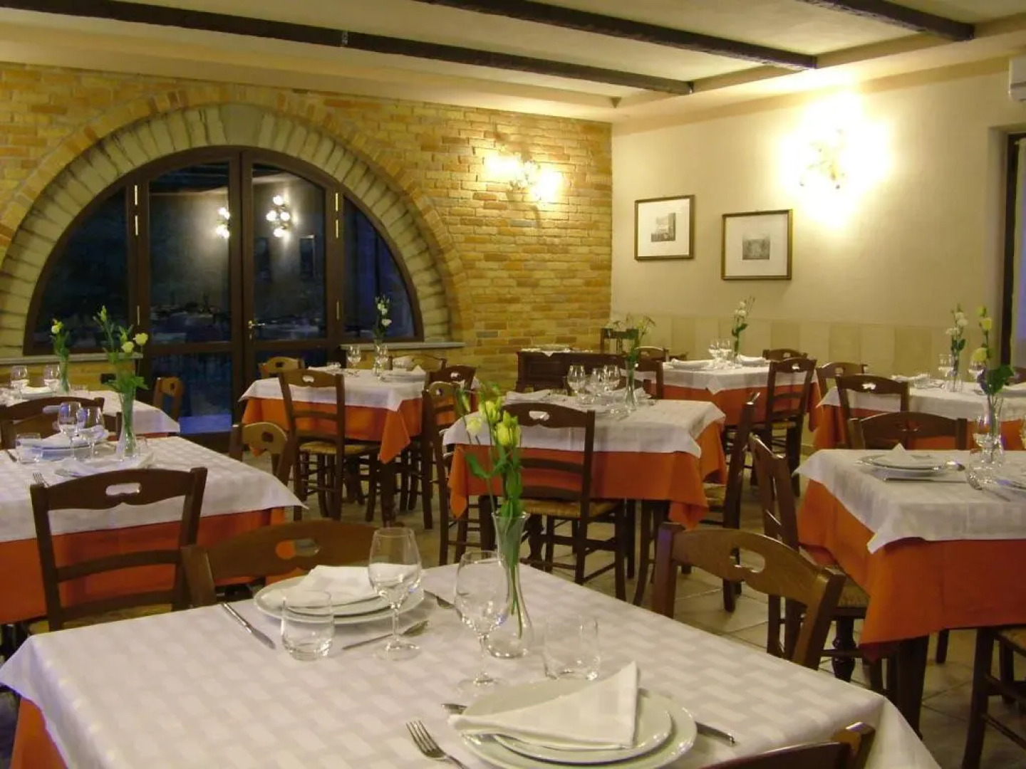 Eno-Agriturismo Cascina LArché