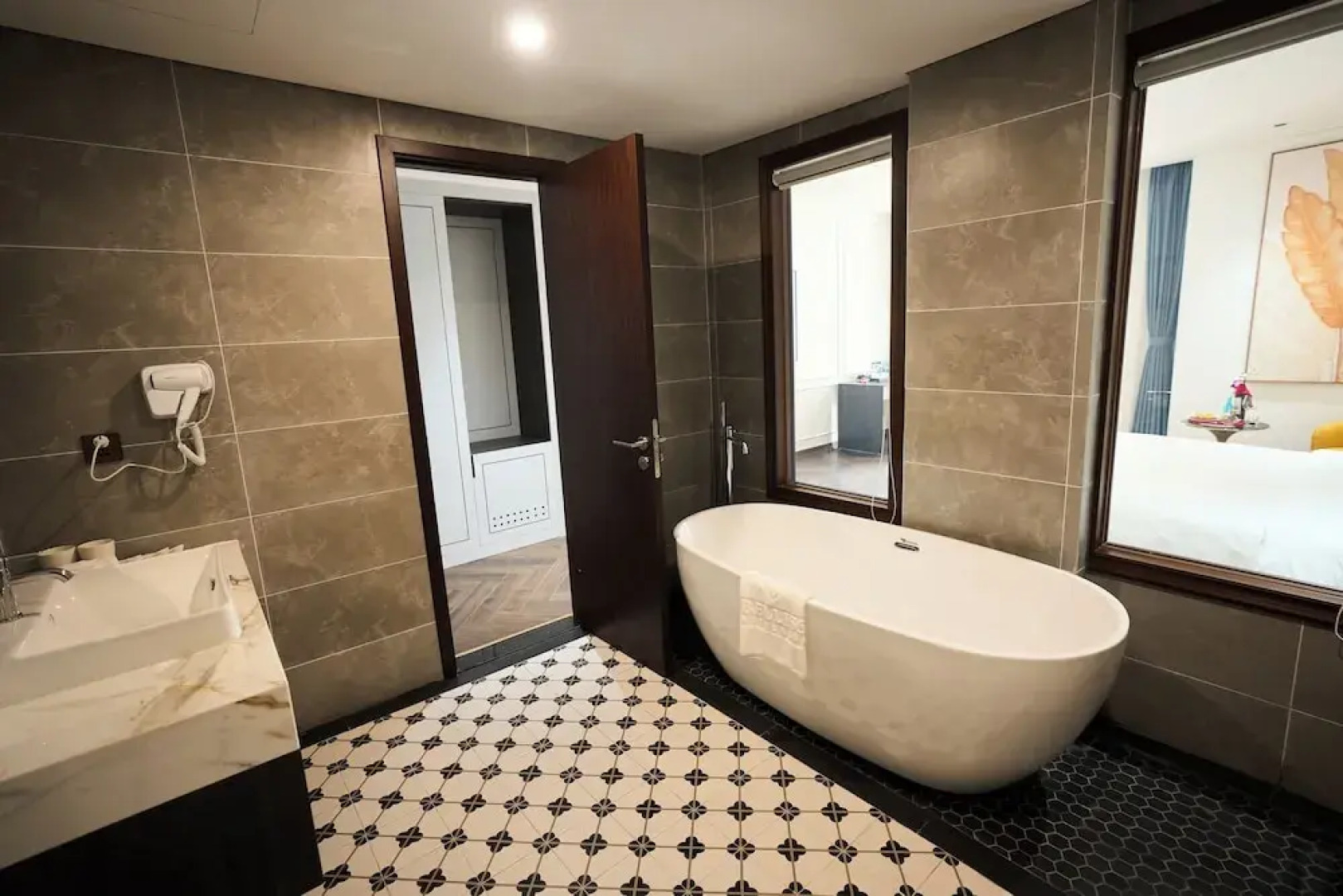 Belliss Hotel And Spa