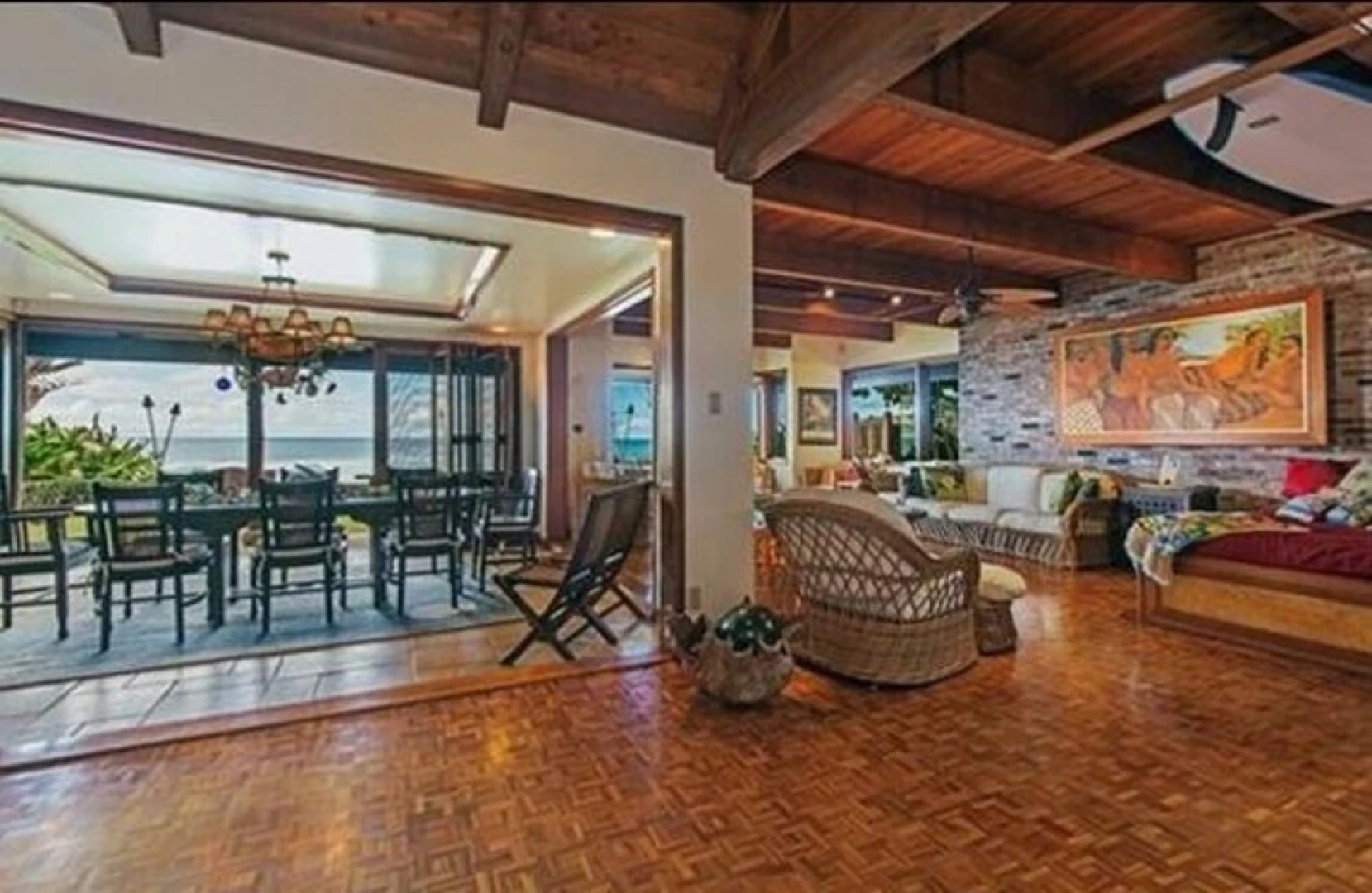 Blue Mahina At Sunset Beach 4 Bedroom Home by RedAwning