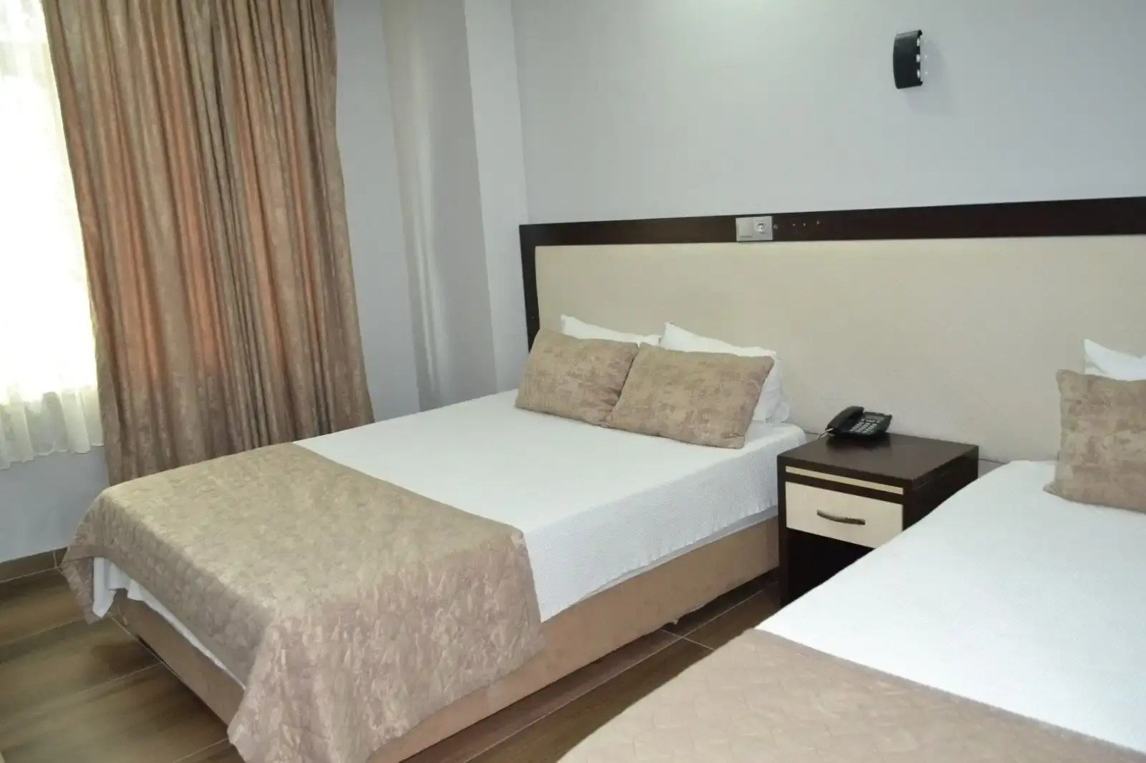 Adana Kucuksaat Hotel