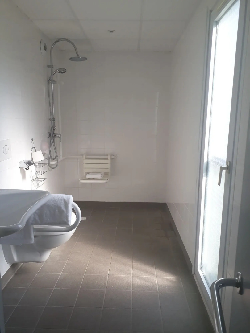 B Hotel Troyes Aéroport