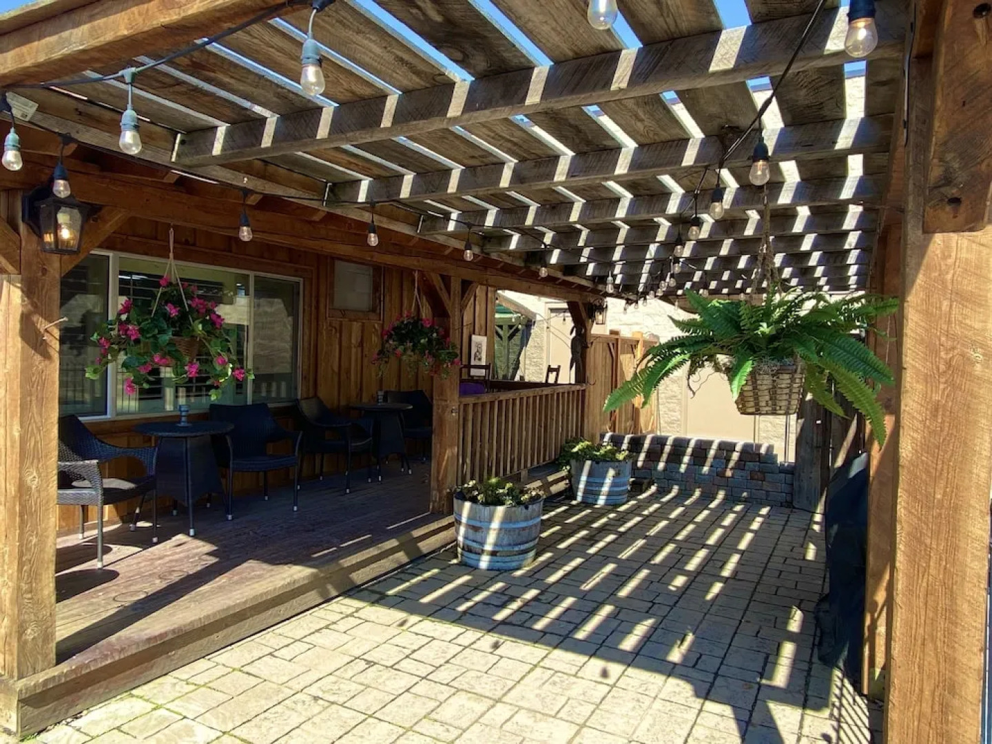 Holiday Motel & RV Park