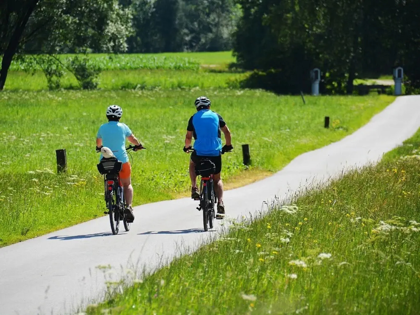 Contemporary Hillside Holiday Home in Schlitters