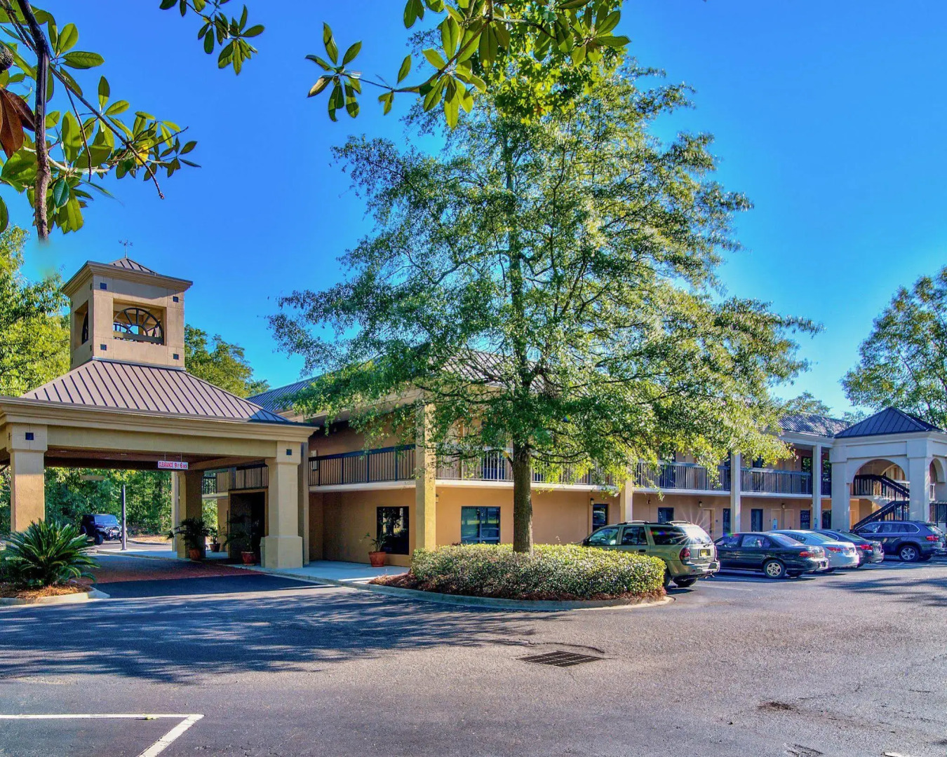 Clarion Inn & Suites Aiken South