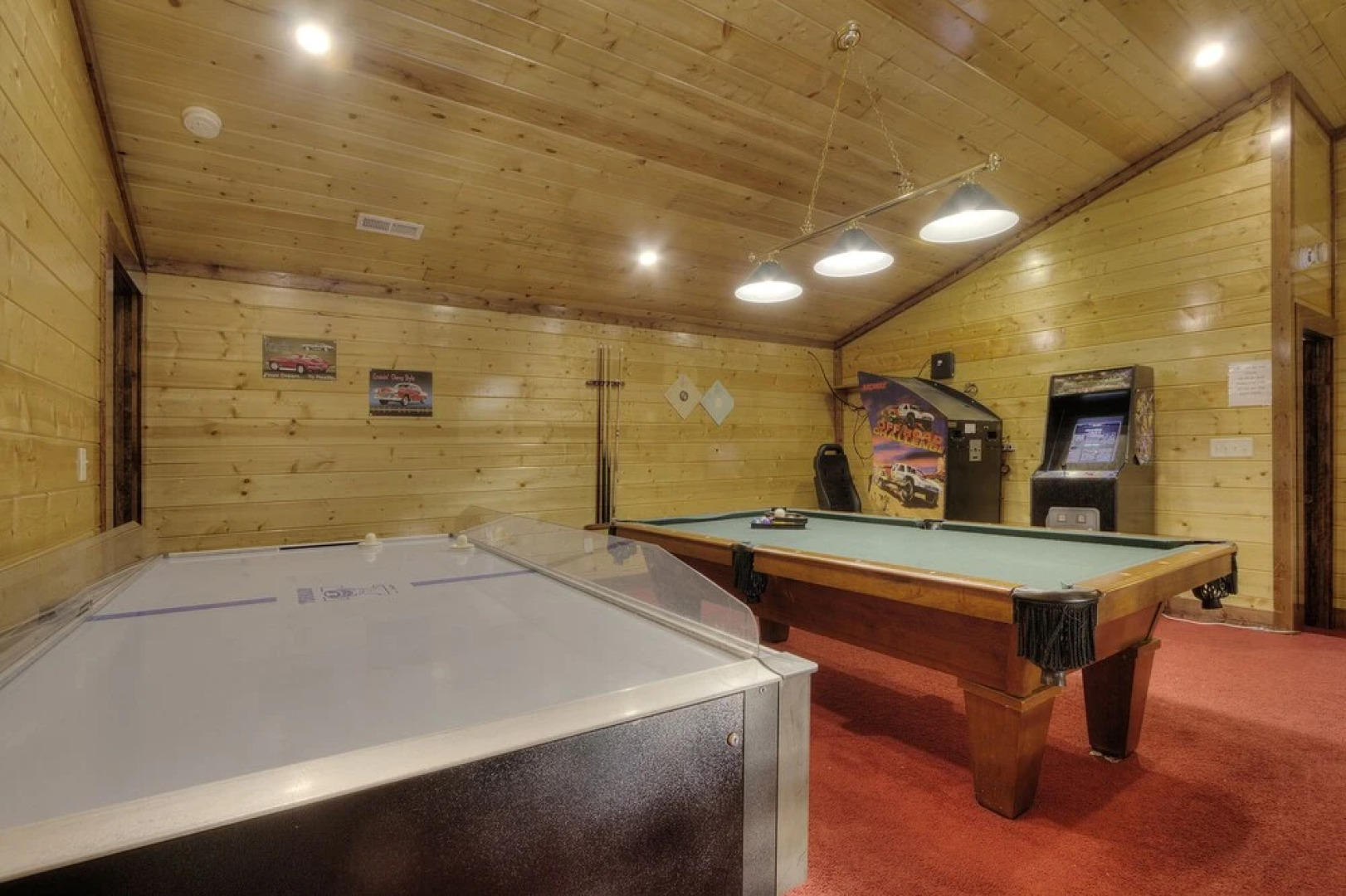Mystical Creek Pool Lodge #600