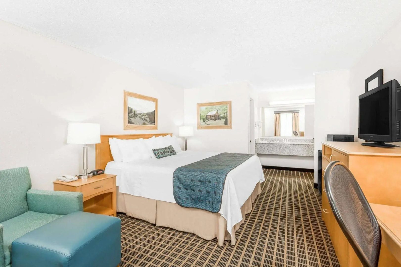 Days Inn by Wyndham West Jefferson