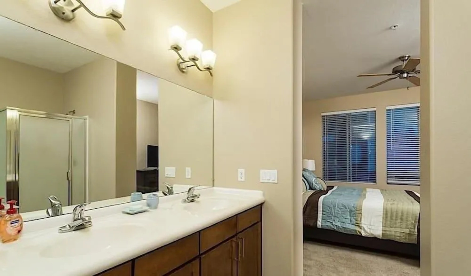 Glendale Getaway By Signature Vacation Rentals