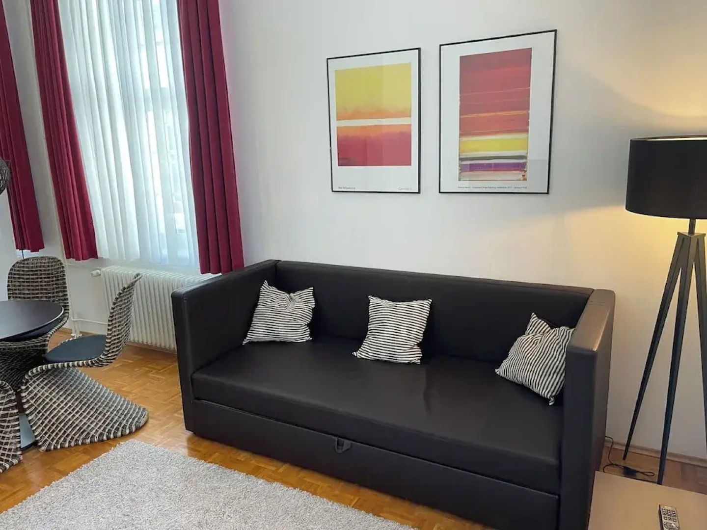 WHLIVING - Apartments & Studios