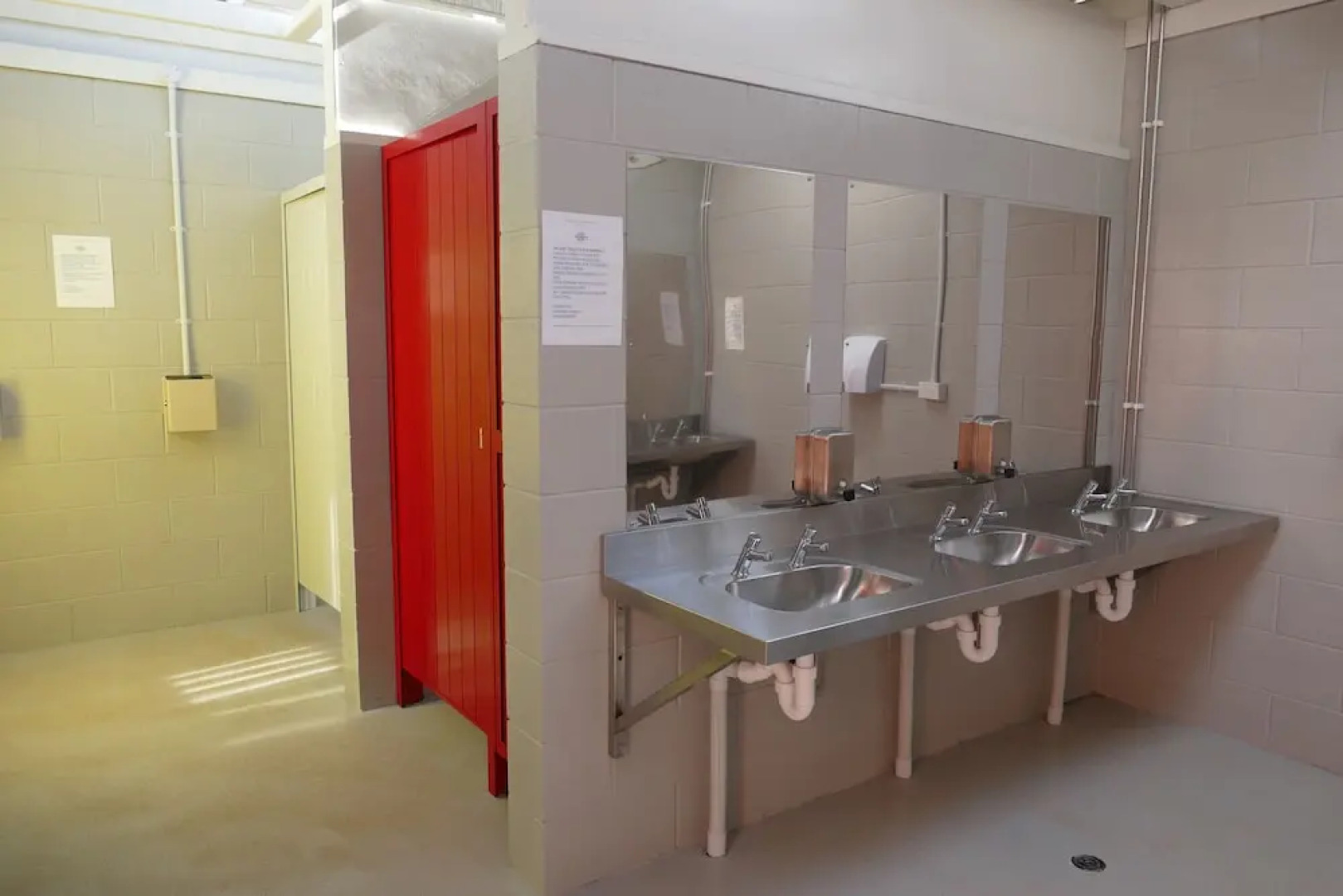 Little Wanganui Hotel