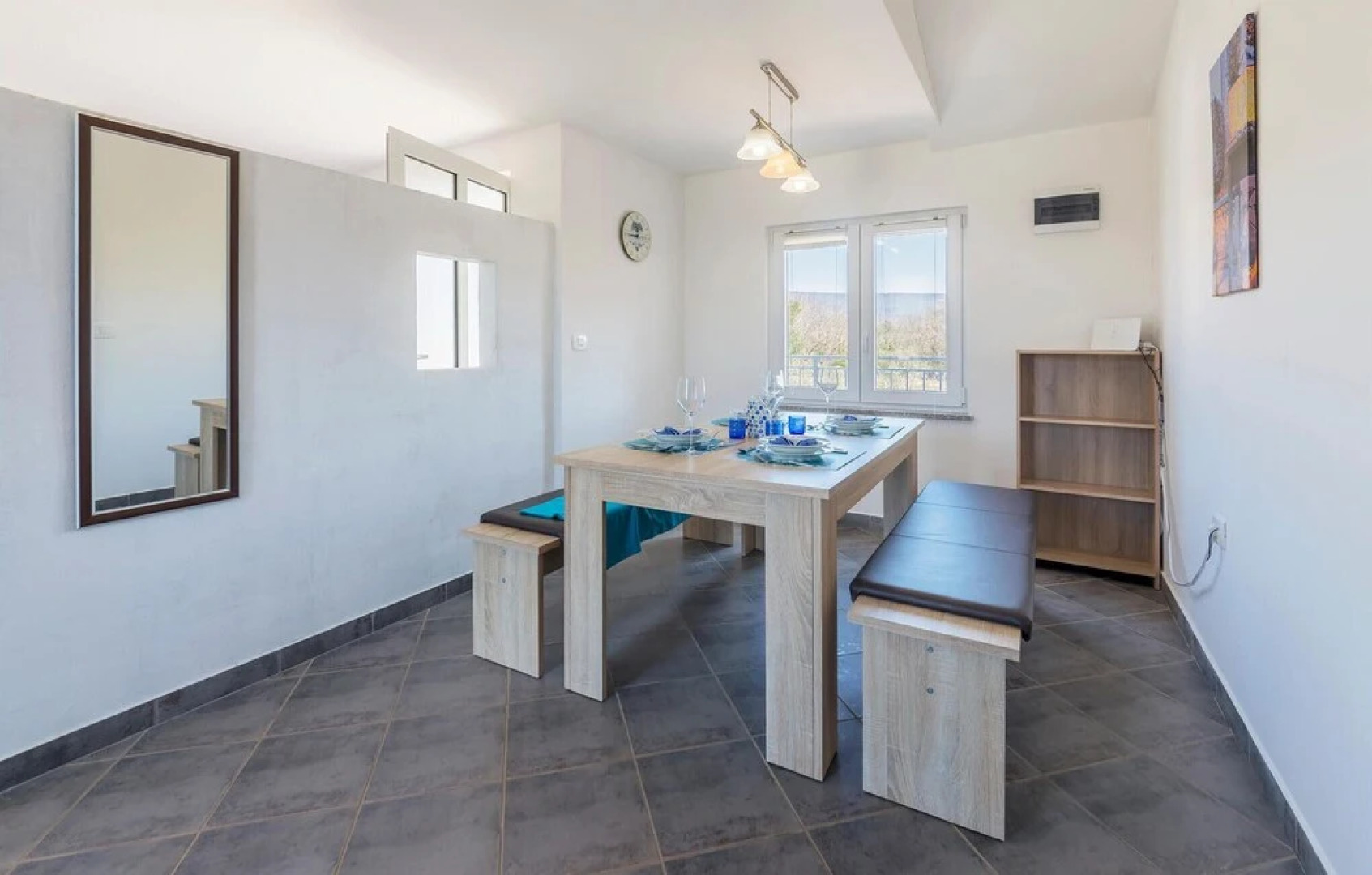 Nice Home in Trget With Wifi, 4 Bedrooms and Outdoor Swimming Pool