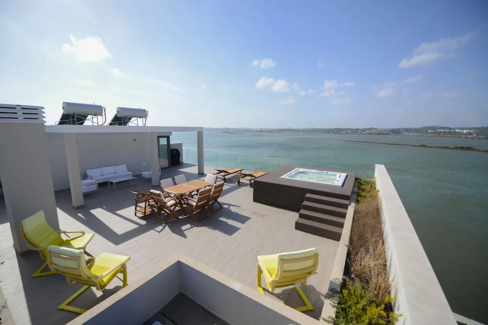 Arade Riverside Modern Apartment