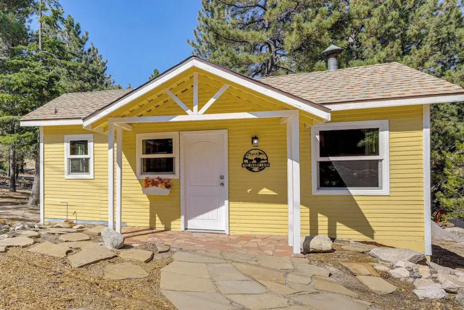 Walk to Water: Cozy Cabin in Green Valley Lake!