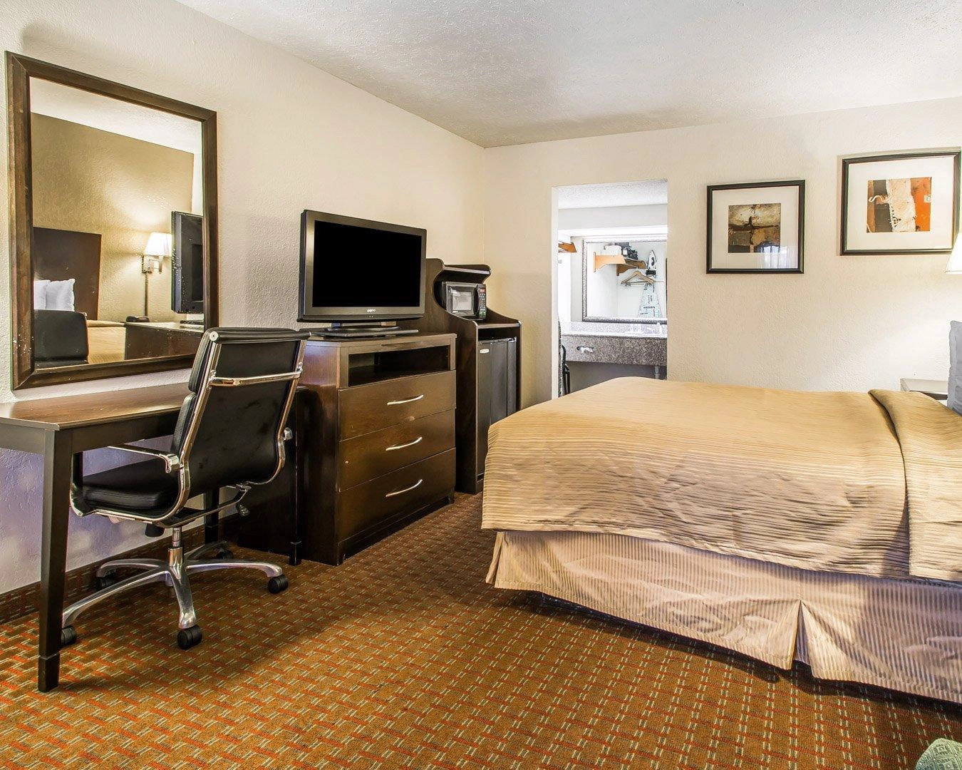 Quality Inn & Suites near Panama City Beach