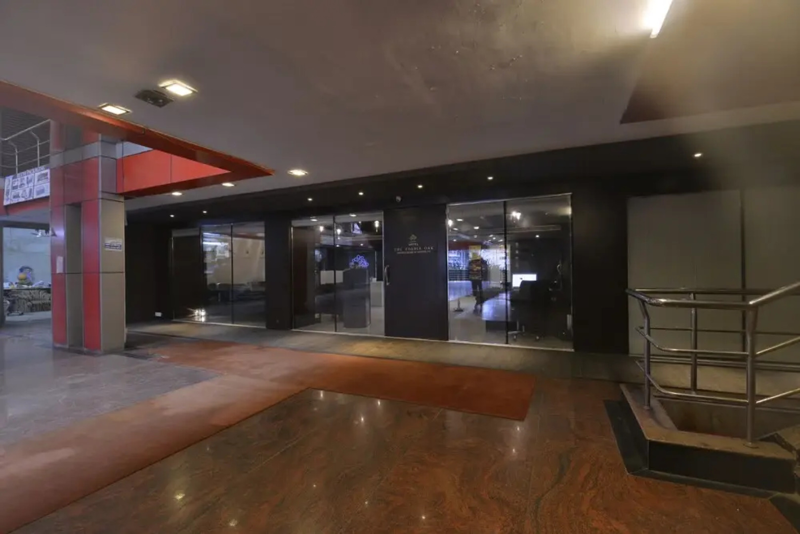 Hotel The Golden Oak Central by Citrus Prime