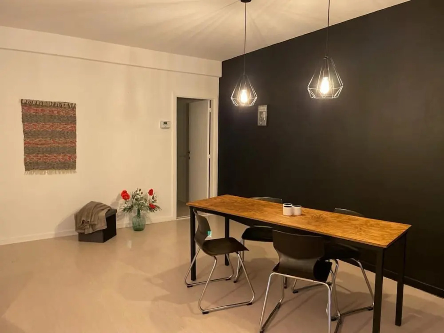 Herentals Hideaway With Balcony